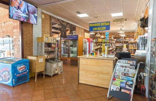 Castillo de Garcimunoz Hotel | Hotel-Restaurante La Sima