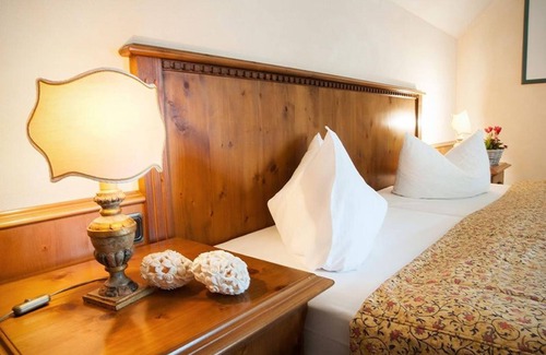 Negast Hotel | Hotel Restaurant Jagdhof