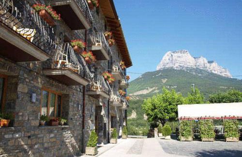 Escalona Hotel | Hotel Restaurante Revestido