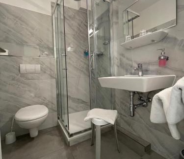 Raisdorf Hotel | Hotel Rosenheim