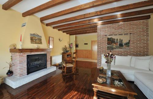 Cuevas del Valle Hotel | Hotel Rural y Restaurante, Rinconcito de Gredos