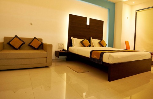 Shirdi Hotel | Hotel Sai Nisarg