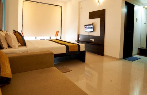 Shirdi Hotel | Hotel Sai Nisarg