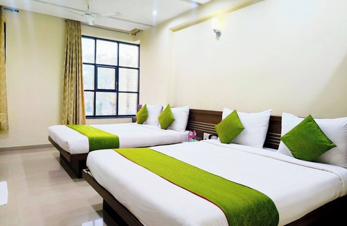 Shirdi Hotel | HOTEL SAI SRUSHTI BY Neem Square