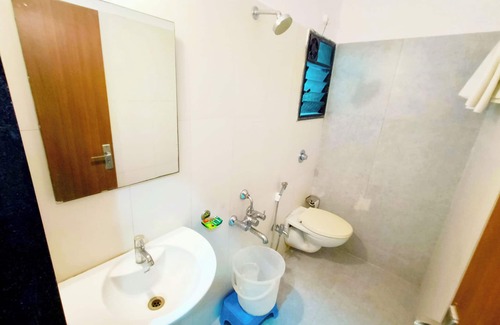 Shirdi Hotel | HOTEL SAI SRUSHTI BY Neem Square