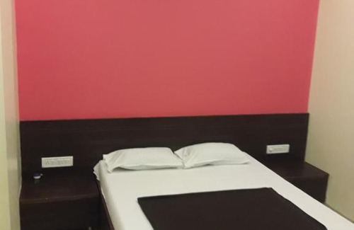 Shirdi Hotel | HOTEL SAIMEERA PALACE