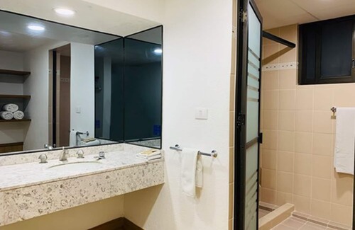 Cuauhtémoc Hotel | Hotel San Lucas