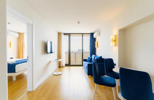 New Boulevard Apartamento | HOTEL Sea and City view
