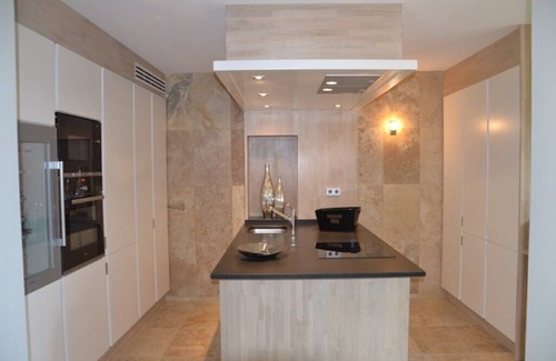 Montfavet Casa | Tranquilidad y campo con piscina climatizada, gran jardín y jacuzzi en Avignon