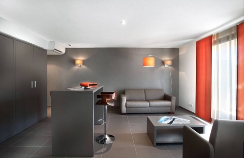 Valbonne Hotel | Hotel Seventeen