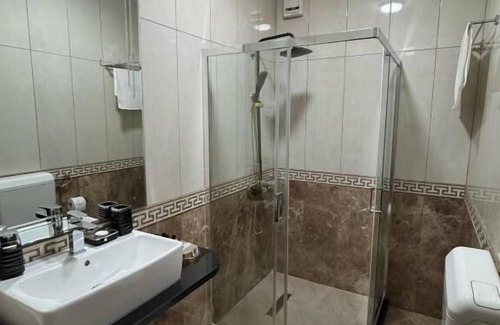 Prizren Hotel | Hotel Shadervan