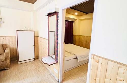 Shimla Hotel | Hotel Shorya Regency Shimla