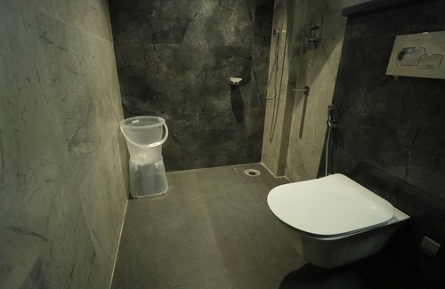 Gomti Nagar Hotel | Hotel SS4 Crystals