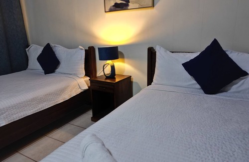 San Salvador Casa | Hotel Sueños