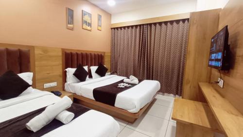 Ellis Bridge Hotel | Hotel Suncity