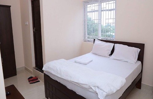 Moratandi Hotel | Hotel Suryaa Grand