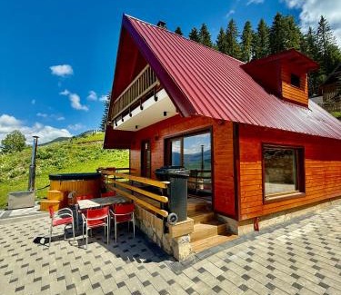 Pejë Villa | Hotel Te Liqeni