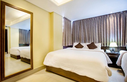 Dhaka Hotel | Hotel The Capital