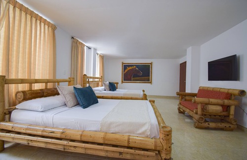 Armenia Hotel | Hotel Toledo Plaza