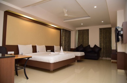 Erode Hotel | Hotel Varshan International