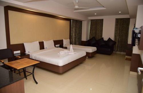 Erode Hotel | Hotel Varshan International
