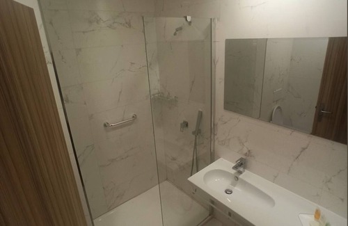Bir El Djir Hotel | Hotel Vendome Khaled