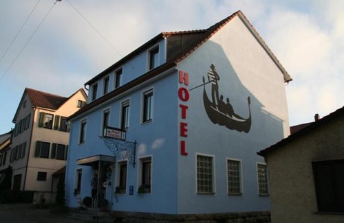 Lustnau Casa | Hotel Venezia