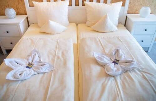 Neubrucke Hotel | Hotel Vicinity