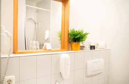 Neubrucke Hotel | Hotel Vicinity