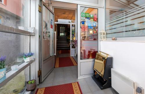 Novo Sarajevo Casa | Hotel Villa Harmony - Free Parking