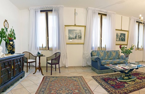 Crespano del Grappa Hotel | Hotel Villa Scalabrini