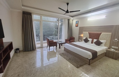 Shimla Hotel | Hotel White Pearl