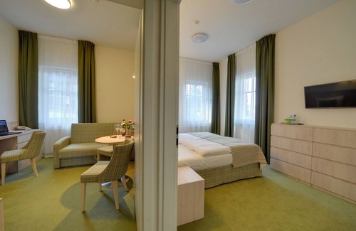 Szklarska Poreba Hotel | Hotel Willa Odkrywców