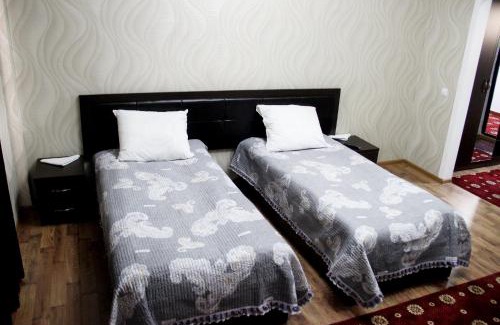 Dushanbe Cama Y Desayuno | Hotel Zarafshon in Dushanbe