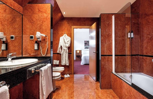 León Hotel | Hotel Zentral Leon Camino
