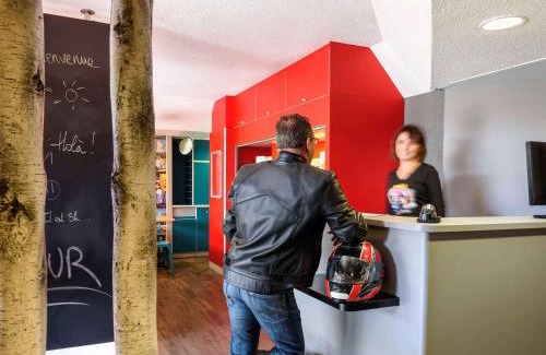 Mons-en-Baroeul Hotel | hotelF1 Lille Metropole
