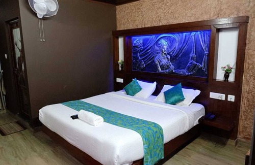 Munnar Hotel | HotelGurubhavan