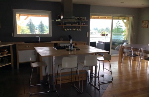 Hautecour Cabina | Casa 220m2 8/10, patio con vistas a la Tierra láctico de 2000m2