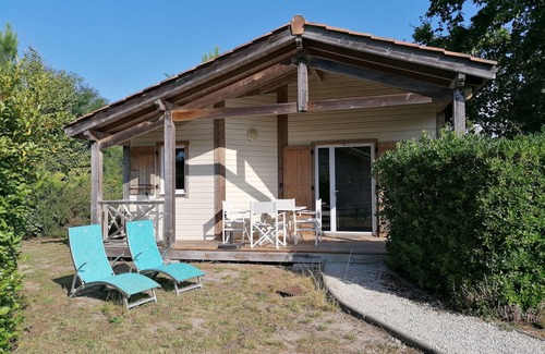Parentis-en-Born Casa | House 4 pers. in residence with swimming pools, wifi
