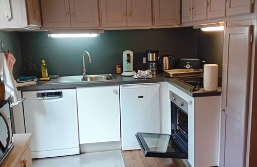 Cellier-du-Luc Casa | House and garden for 6 people near lakes and hiking trails