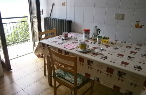 Fiumelatte Casa | Casa por el lago