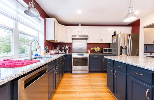 Summit Point Casa | House & Cottage in Summit Point - Wild & Wonderful