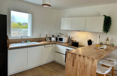 Groix Casa | House for 10 people, ideally located between the landing stage, the village and the beaches.