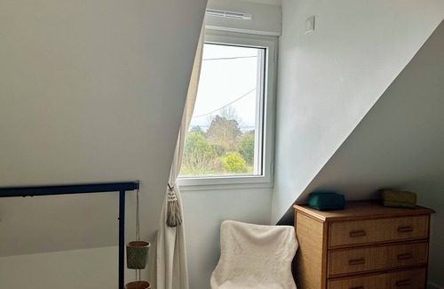 Groix Casa | House for 10 people, ideally located between the landing stage, the village and the beaches.