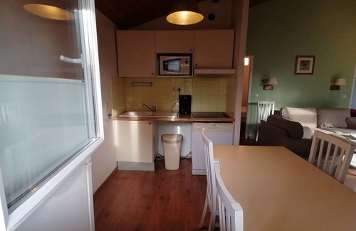Parentis-en-Born Casa | House for 4 people in a 3* residence with swimming pools near the lake, wifi