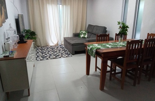 Pontal da Cruz Casa | House for 9 people large living room 2 balconies tv Netflix wi-fi beautiful beach