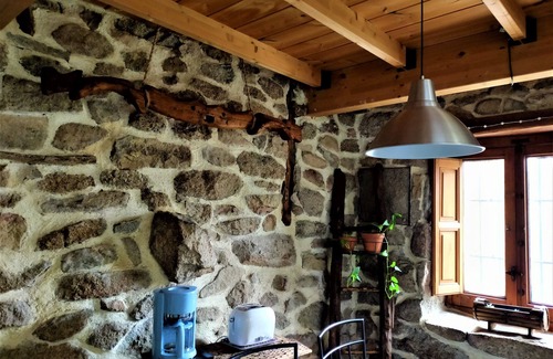 Peguerinos Cabaña | Casa en Peguerinos con mucho encanto: jacuzzi, chimenea y jardín.