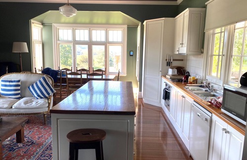 Wee Jasper Casa | House located on 40 acres overlooking the Goodradigbee River.