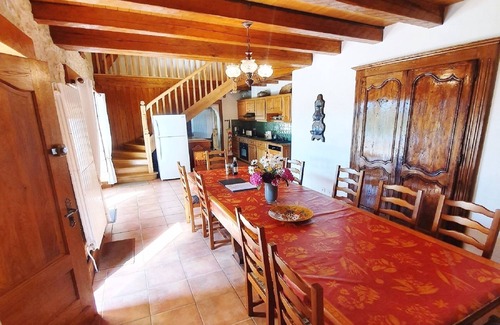 Villefranche-du-Perigord Cabaña | carpintero de la casa: con encanto, con una decoración refinada en el Périgord