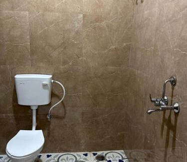 Uchiyarda Casa | House of Tourists